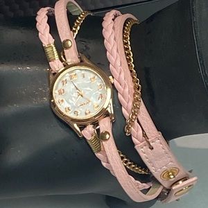 Fashion Leather Wrap Around Watch